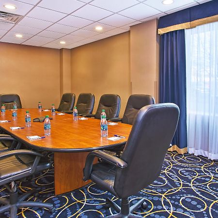 Holiday Inn Express And Suites Pittsburgh West Mifflin By Ihg Esterno foto