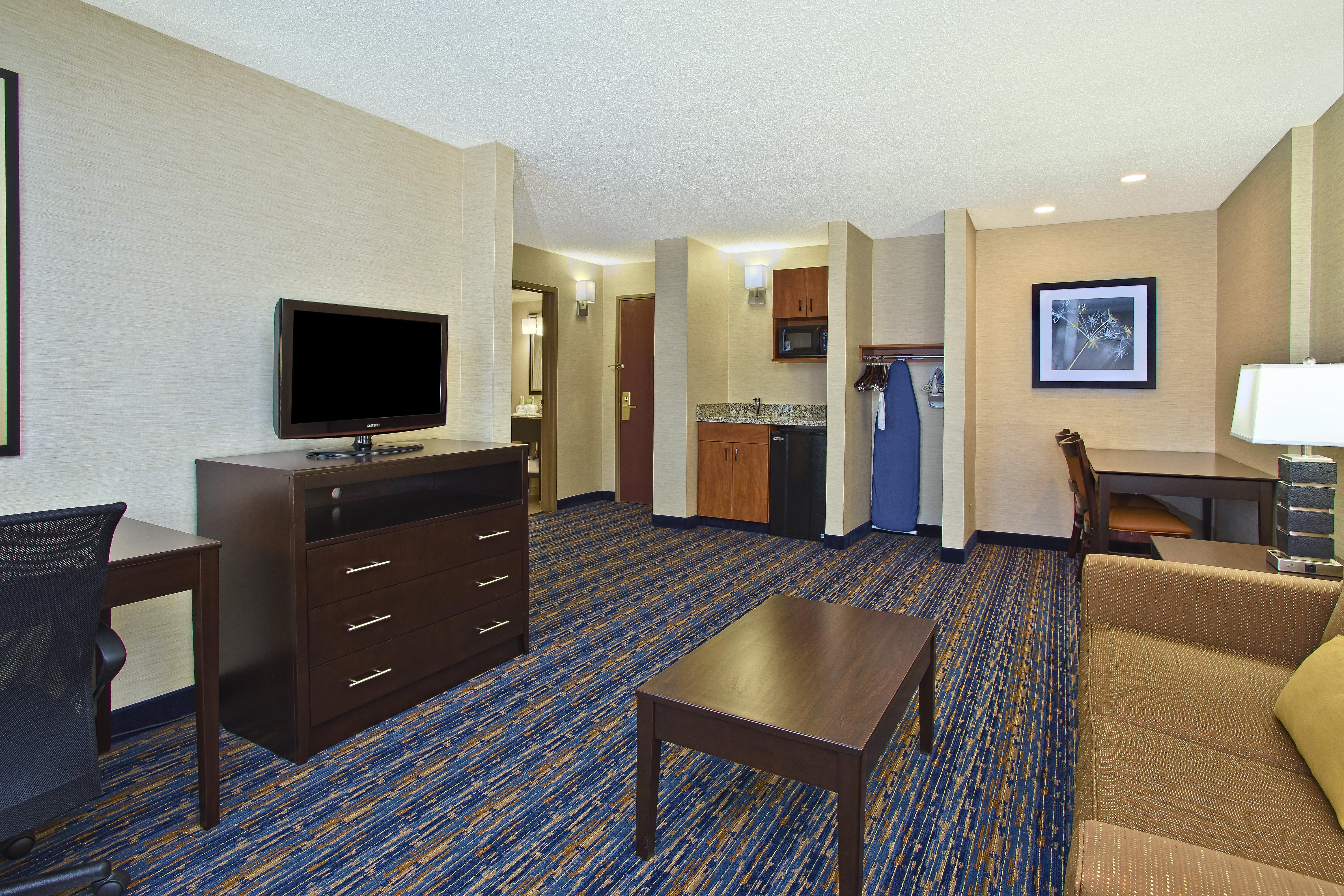 Holiday Inn Express And Suites Pittsburgh West Mifflin By Ihg Esterno foto