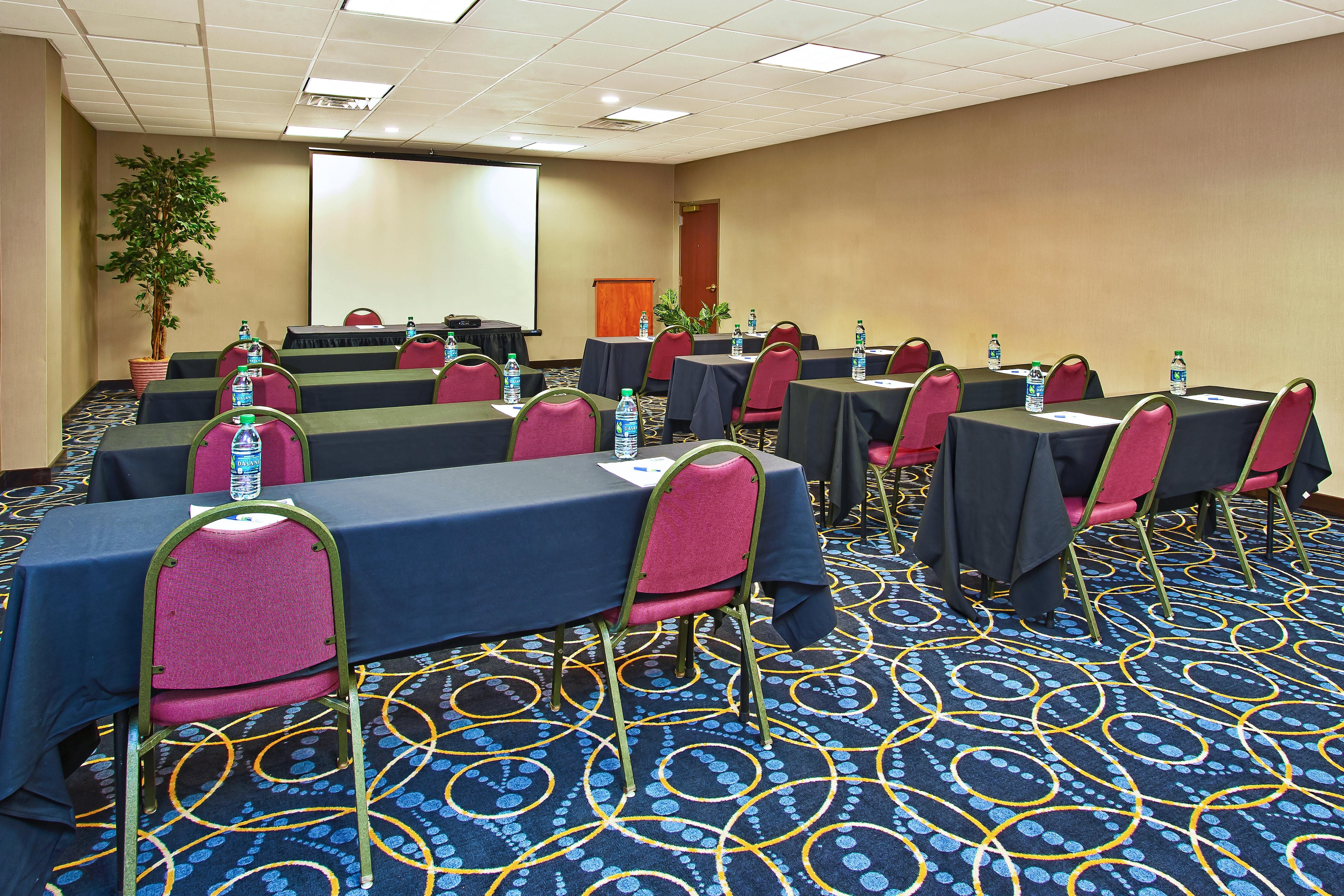 Holiday Inn Express And Suites Pittsburgh West Mifflin By Ihg Esterno foto